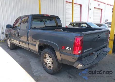 2005 Chevrolet Silverado 1500 Z71 z USA, uszkodzony, nr VIN 1GCEK19B35E221970